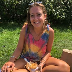 Meet your Posher, Bethany